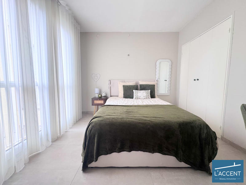 Appartement - 81 m² - 4 pièces