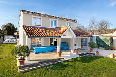 Maison - 188 m² - 9 pièces