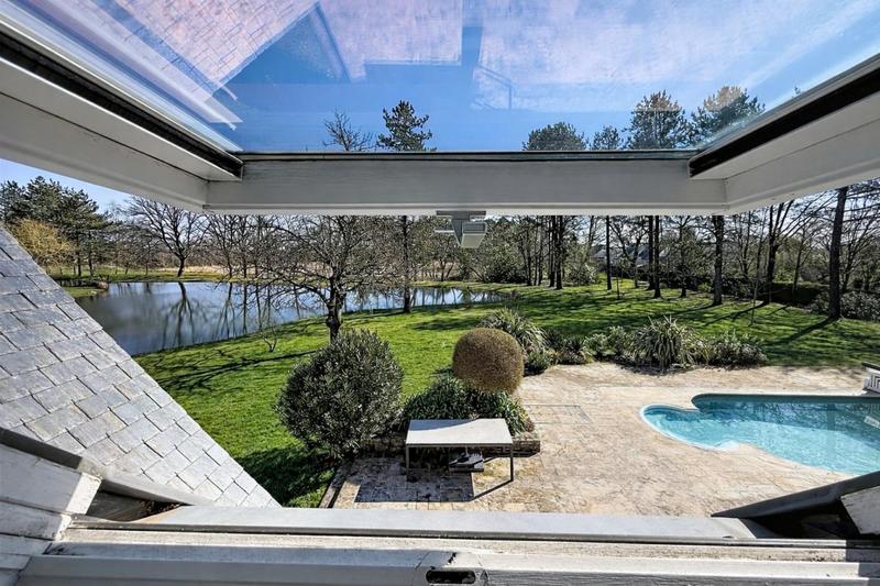 Maison - 235 m² - 7 pièces