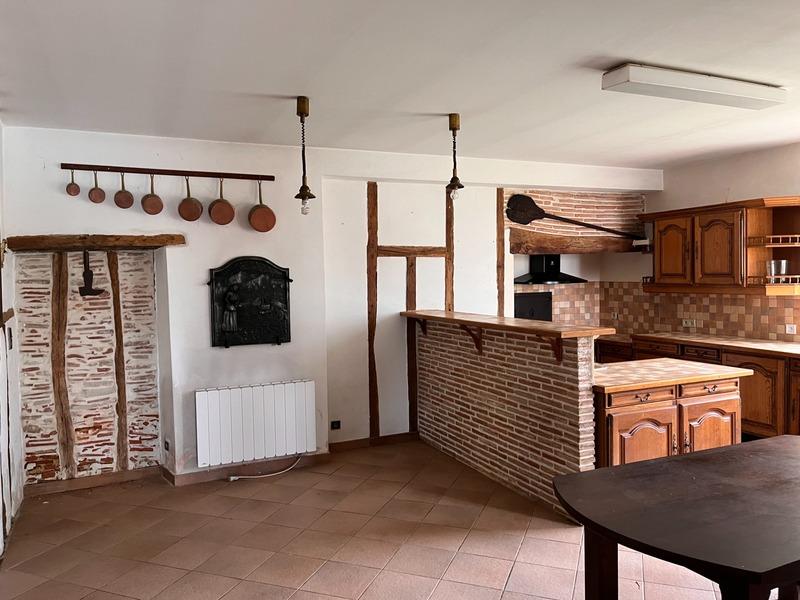 Maison - 320 m² - 10 pièces