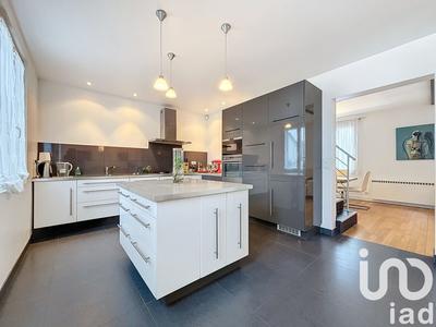 Maison - 160 m² - 7 pièces