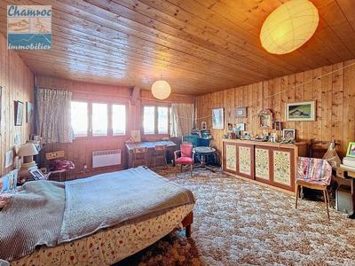 Châlet - 444 m² - 11 pièces