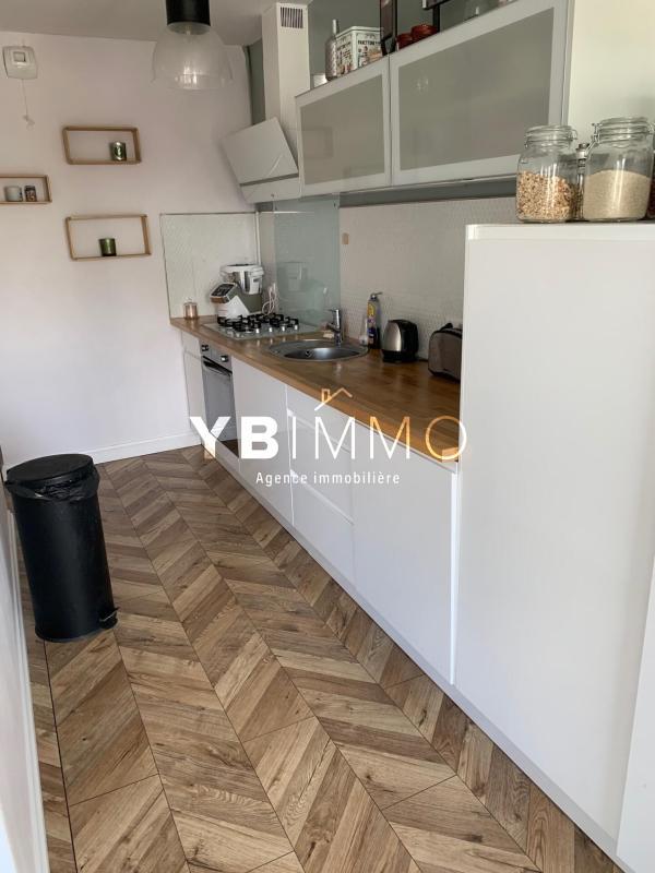 Appartement - 80 m² - 4 pièces