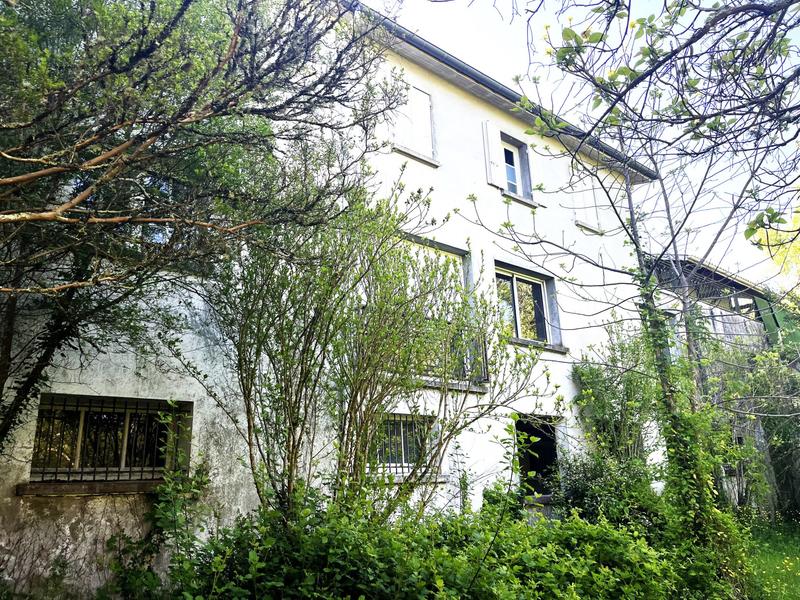 Maison - 500 m² - 10 pièces