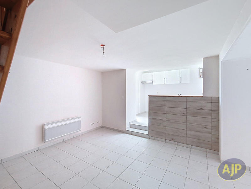 Maison - 81 m² - 5 pièces