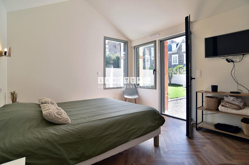 Maison - 136 m² - 6 pièces