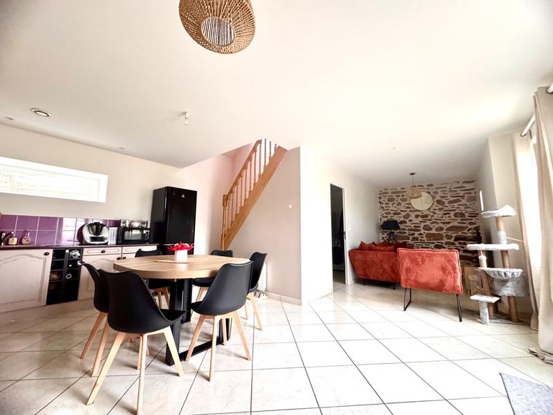 Maison - 150 m² - 7 pièces