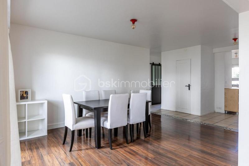 Appartement - 81 m² - 3 pièces
