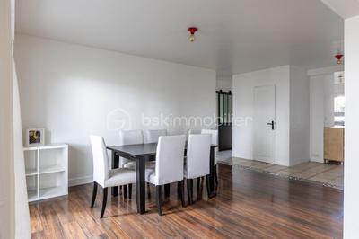 Appartement - 81 m² - 3 pièces