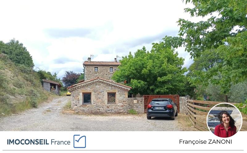 Propriété - 330 m² - 14 pièces