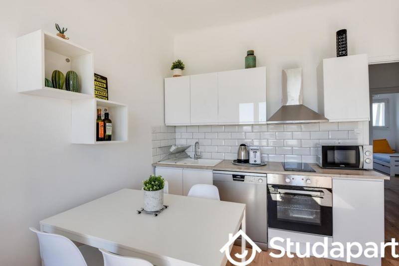 Chambre - 12 m² - 1 pièce