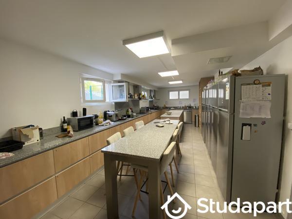 Chambre - 12 m² - 1 pièce