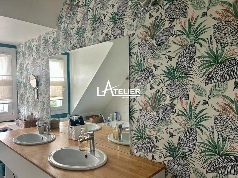 Maison - 149 m² - 7 pièces