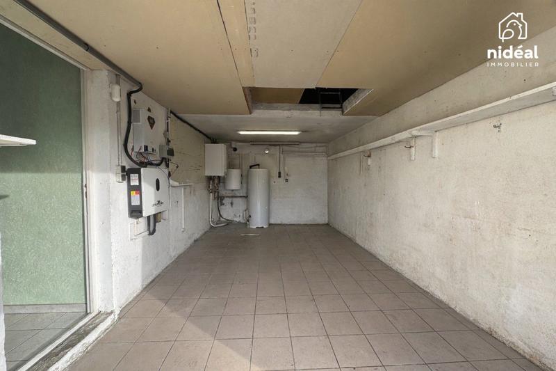 Maison traditionnelle - 90 m² - 4 pièces