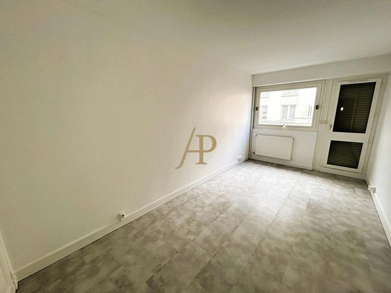 Appartement - 85 m² - 3 pièces