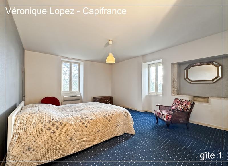 Maison - 524 m² - 8 pièces