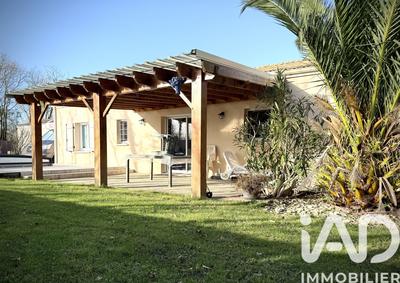 Maison - 121 m² - 6 pièces