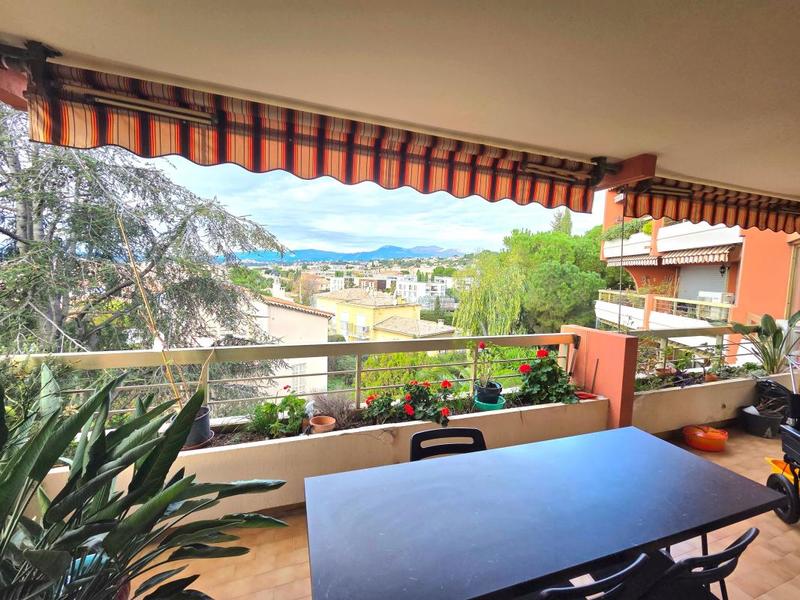 Appartement - 77 m² - 4 pièces