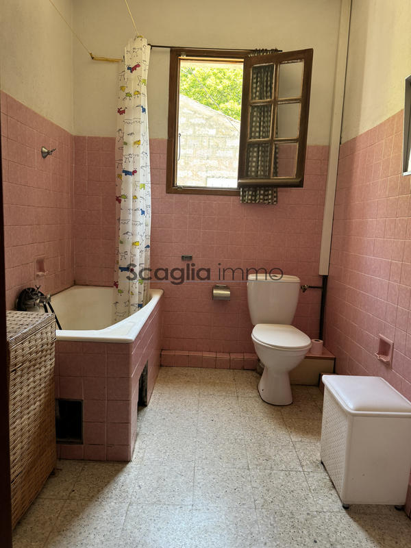 Maison - 140 m² - 4 pièces