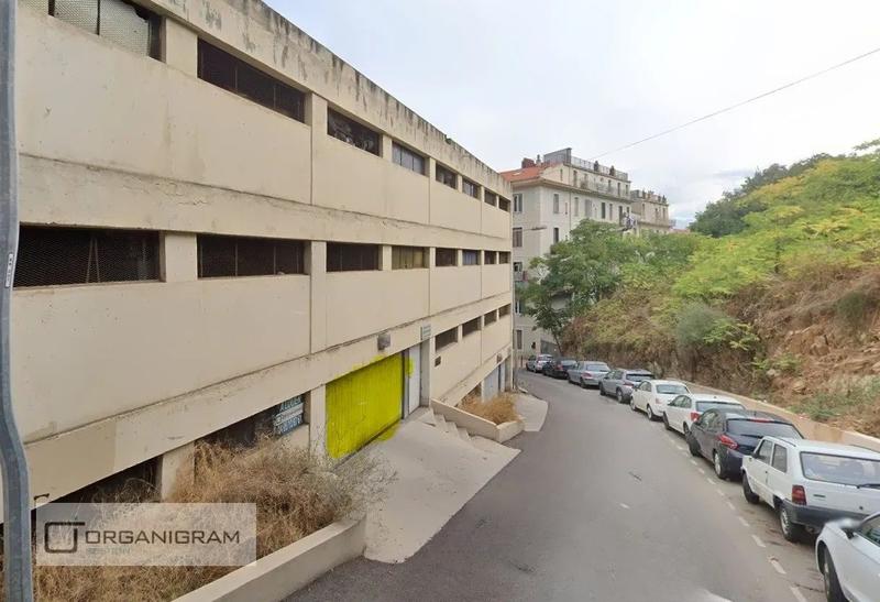 Parking / Garage - 15 m²