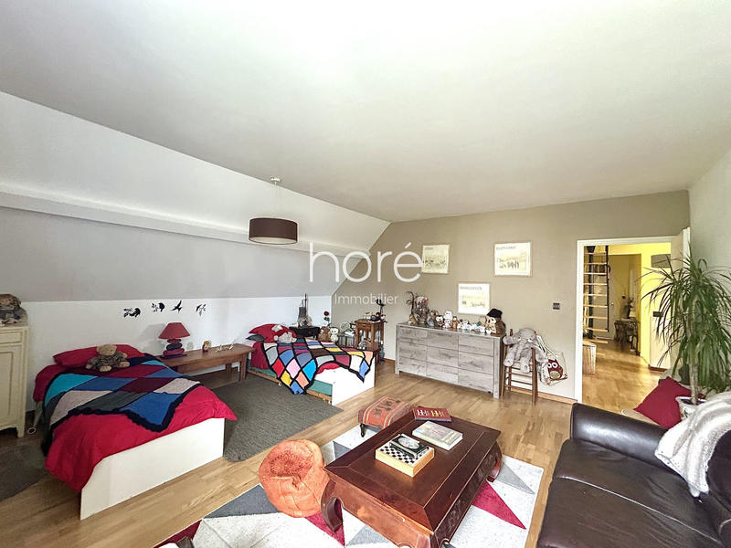 Villa - 275 m² - 9 pièces