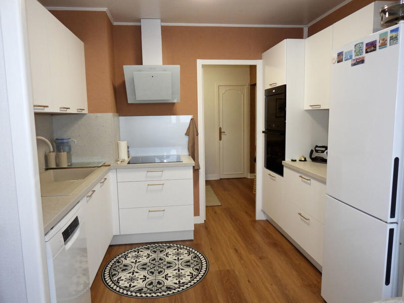 Appartement - 80 m² - 4 pièces