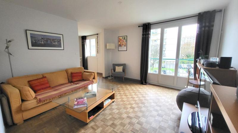 Appartement - 90 m² - 5 pièces