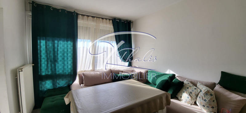 Appartement - 99 m² - 4 pièces