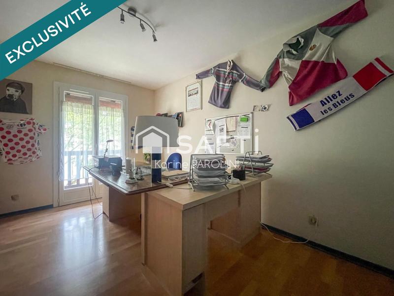 Maison - 95 m² - 5 pièces