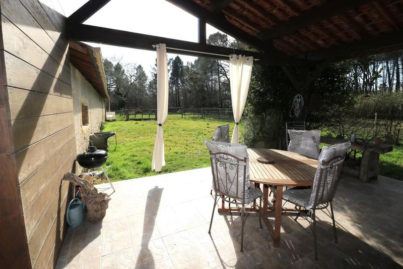 Maison en pierre - 235 m² - 5 pièces