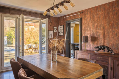 Maison - 277 m² - 9 pièces