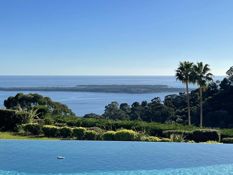 Villa - 350 m² - 15 pièces