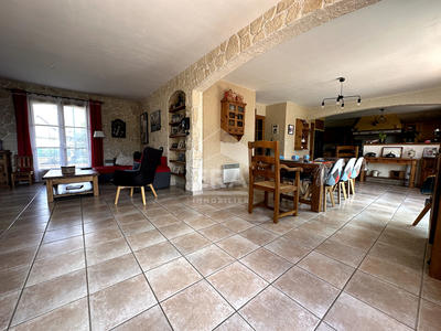 Maison - 175 m² - 8 pièces