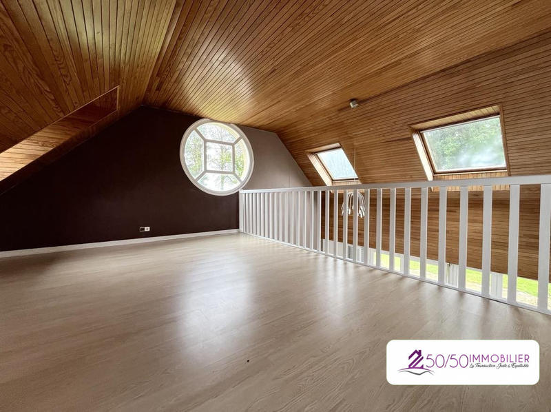 Maison ancienne - 231 m² - 9 pièces