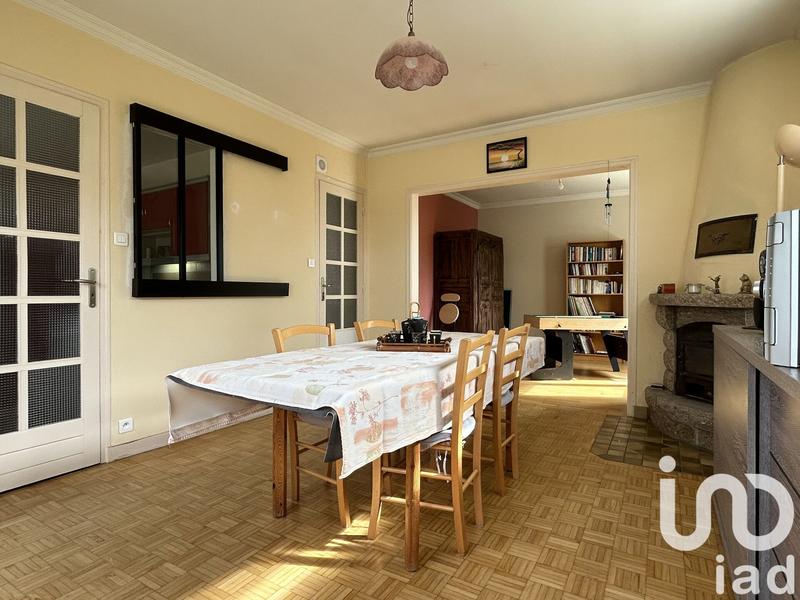 Maison - 133 m² - 8 pièces