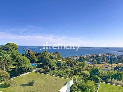 Appartement - 132 m² - 3 pièces