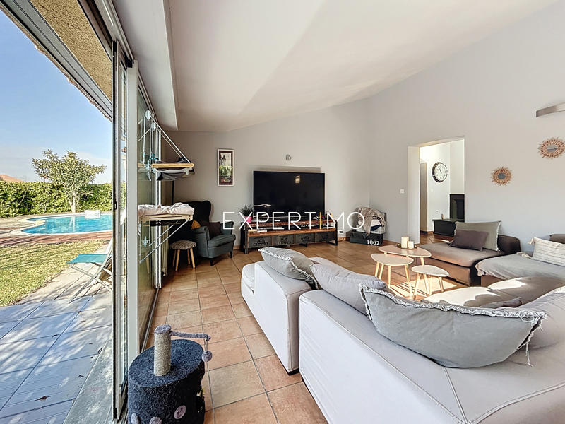 Maison - 180 m² - 6 pièces