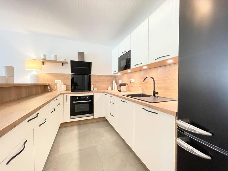 Appartement - 75 m² - 3 pièces