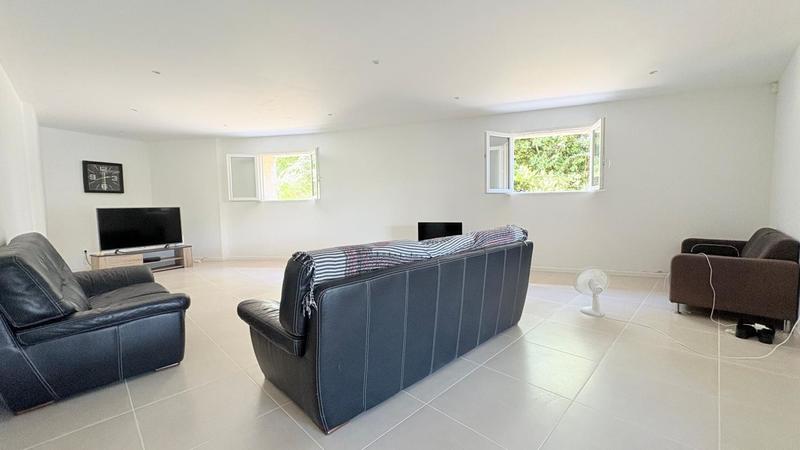 Maison - 160 m² - 4 pièces