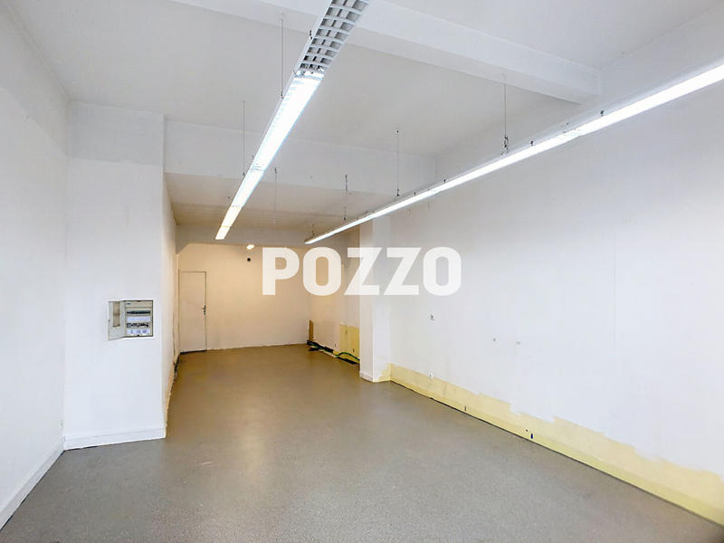 Local commercial - 75 m² - 3 pièces