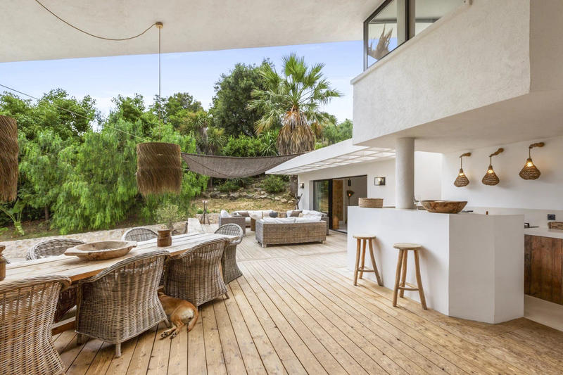 Villa - 260 m² - 6 pièces