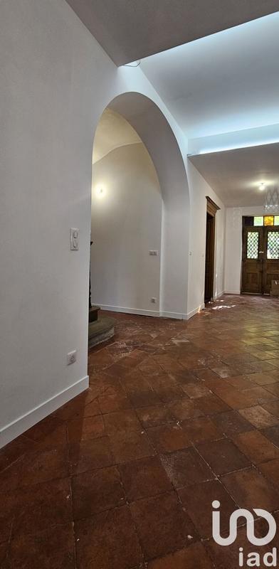 Maison - 238 m² - 8 pièces