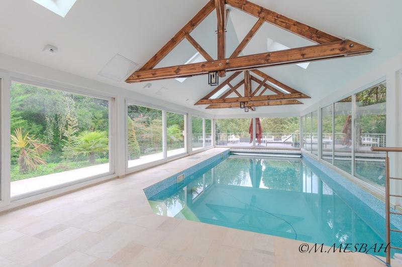 Villa - 350 m² - 10 pièces