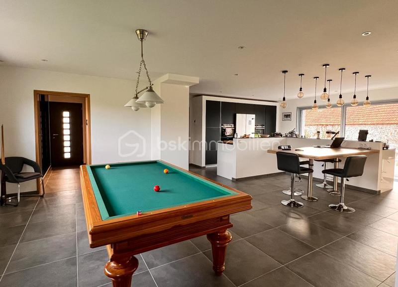 Maison - 136 m² - 4 pièces