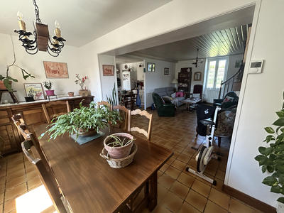 Maison - 96 m² - 4 pièces