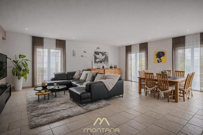 Maison - 226 m² - 7 pièces