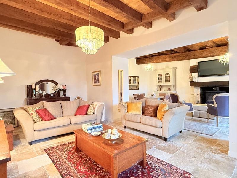 Maison - 180 m² - 6 pièces