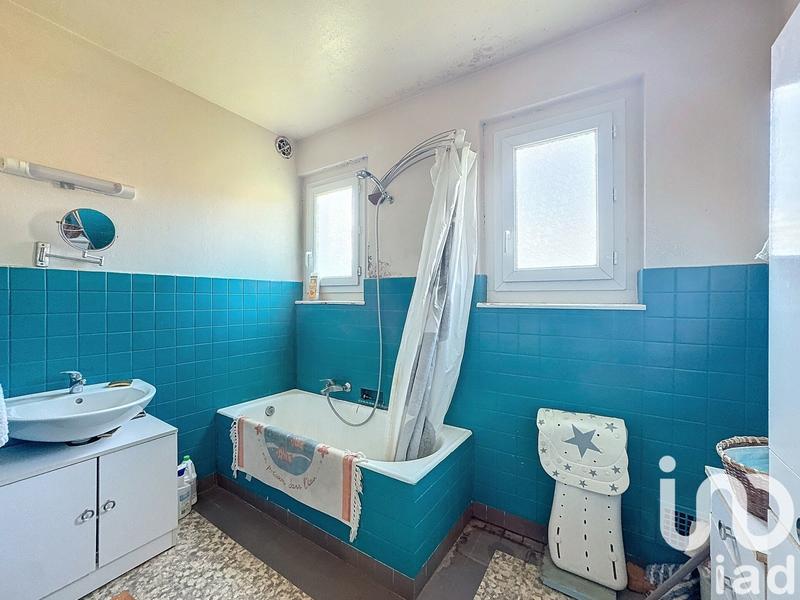 Maison - 163 m² - 9 pièces