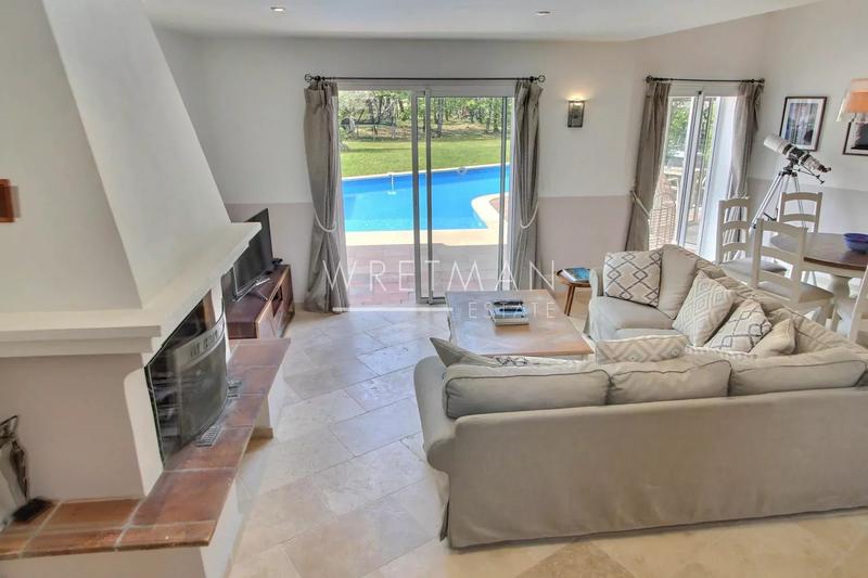 Villa - 198 m² - 7 pièces