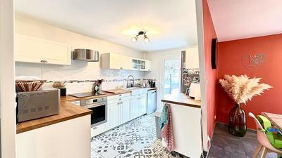 Maison traditionnelle - 147 m² - 7 pièces